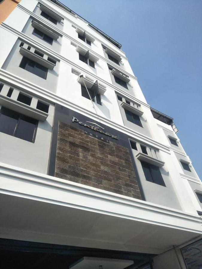 Penthouse Hotel Jakarta Luaran gambar